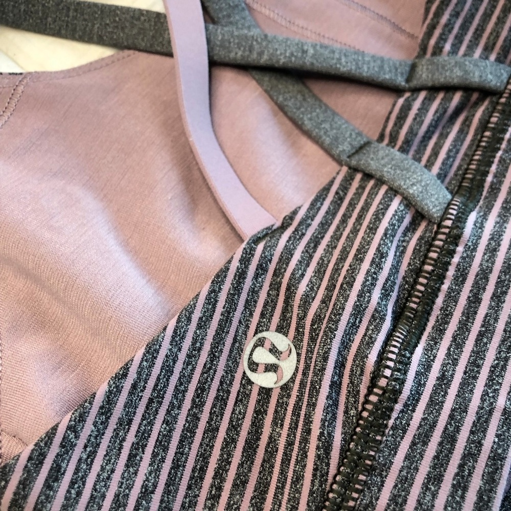 Lululemon Bra - NEW CONDITION